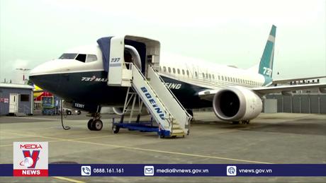 Máy bay Mỹ phải hạ cánh khẩn cấp do rơi bánh