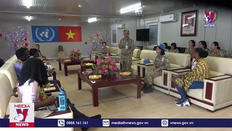 Kỷ niệm ngày 8/3 tại doanh trại công binh Việt Nam ở Abiey 