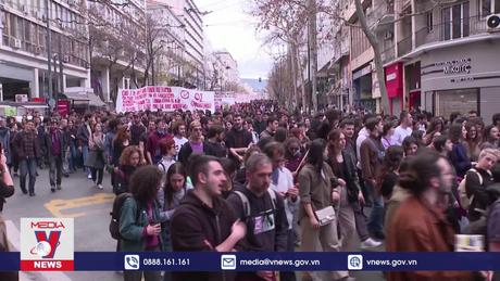 Sinh viên Hy Lạp biểu tình phản đối dự luật giáo dục đại học