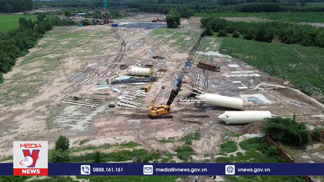 Chậm thi công cao tốc Biên Hòa – Vũng Tàu vì thiếu mặt bằng, đất đắp
