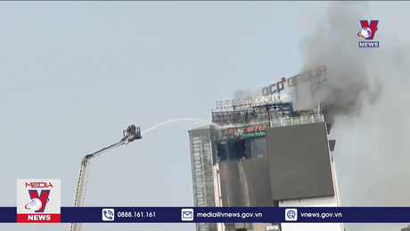 Cháy lớn trên phố Ô Chợ Dừa, Hà Nội 