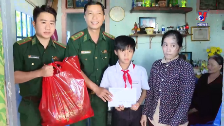 Biên giới biển đảo Quê hương: Đặc sắc văn hóa biển đầu xuân