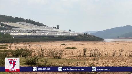 Hồ đầu nguồn Đankia - Suối Vàng khô cạn trơ đáy