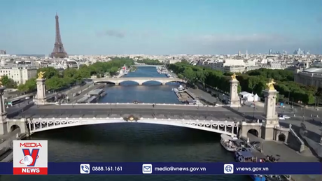 Thị trưởng Paris sẽ bơi trên sông Seine