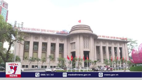 Vốn ngân hàng vẫn khó bơm vào nền kinh tế