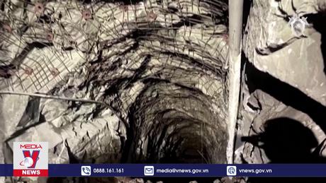 Sập mỏ vàng tại Nga