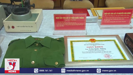 Tiếp nhận hiện vật liệt sĩ hy sinh trong “vụ khủng bố” tại Đắk Lắk