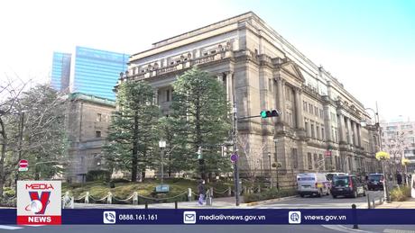 Nhật Bản từ bỏ chính sách lãi suất âm sau 17 năm