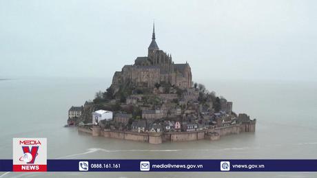 Mont-Saint-Michel, viên ngọc quý giữa biển khơi