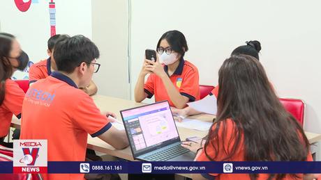 Sinh viên đi học, mặc đẹp, phong cách nhưng cần chuẩn mực