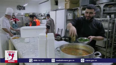 Những nghĩa cử cao đẹp trong tháng lễ Ramadan