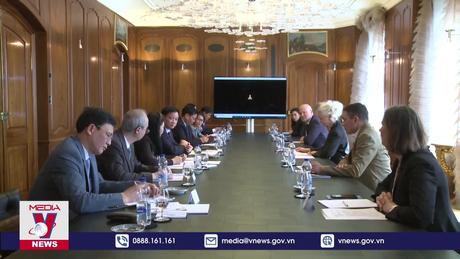 Đoàn công tác tỉnh Thái Bình làm việc tại Zurich