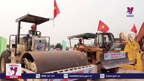 Thi công cảng nước sâu Mỹ Thủy sau 4 năm khởi công