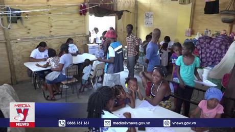Bệnh viện dã chiến hỗ trợ y tế cho người dân Haiti