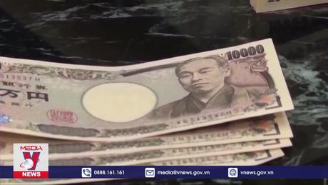 Đồng yen rơi xuống mức thấp nhất trong 34 năm