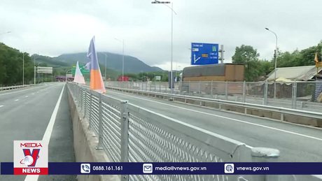 Cấm ô tô cỡ lớn vào cao tốc Cam Lộ-La Sơn