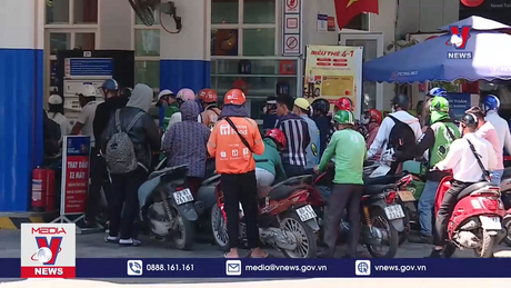 Đề xuất doanh nghiệp tự quyết giá xăng dầu