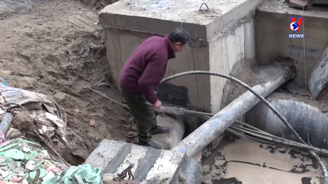 Hộp thư VNews: Nỗi lo đường nước sạch chặn cống thoát thải