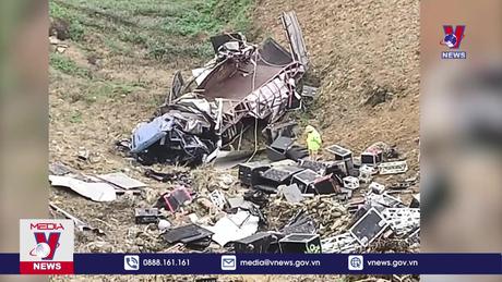 Xe tải lao xuống vực, làm 4 người bị thương tại Sa Pa