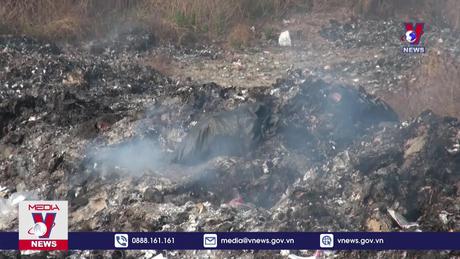 Người dân vùng biên bức xúc vì ô nhiễm từ khói bãi rác 