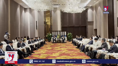 Nghiên cứu kinh nghiệm xây dựng khu thương mại tự do 