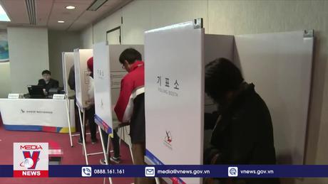 Cử tri Hàn Quốc ở nước ngoài đi bỏ phiếu cao kỷ lục