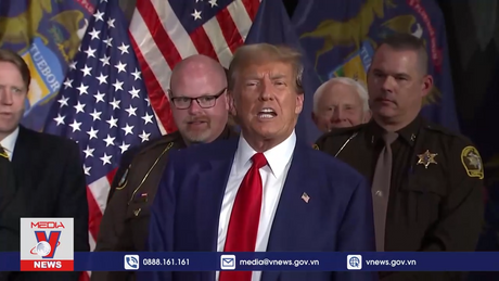 Cựu Tổng thống Mỹ D.Trump vận động tranh cử tại 2 bang chiến địa