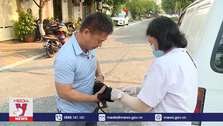 Chủ động tiêm vaccine phòng bệnh dại cho chó, mèo