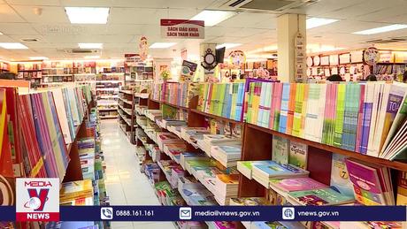 Điều chỉnh giảm giá sách giáo khoa