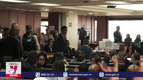 Mexico đình chỉ quan hệ với Ecuador