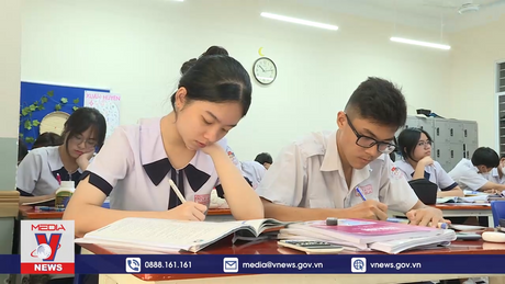 Học sinh TP.HCM chạy đua ôn thi tốt nghiệp THPT