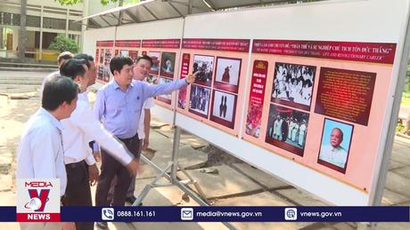 Khai mạc triển lãm về “Thân thế và sự nghiệp Chủ tịch Tôn Đức Thắng”