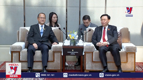 Chủ tịch Quốc hội tiếp doanh nghiệp Trung Quốc tại Vân Nam 