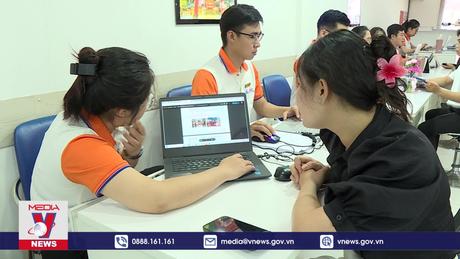 Vé máy bay tăng trần, du lịch nội địa lao đao