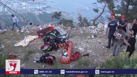 Hàng trăm người mắc kẹt do tai nạn cáp treo tại Thổ Nhĩ Kỳ