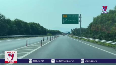 Giao thông trên tuyến cao tốc Cam Lộ - La Sơn đã ổn định