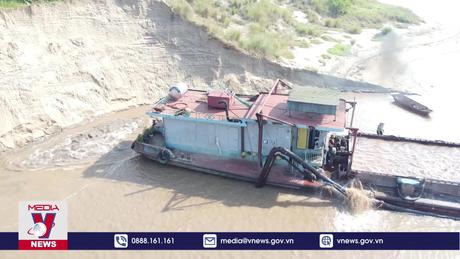 Hệ lụy khi các dòng sông bị thấp dần