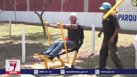 Peru biến vũ khí thành sân chơi công cộng