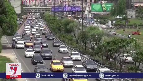 Israel tấn công tên lửa vào Iran