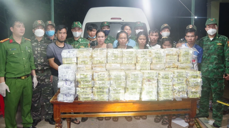 Khởi tố 5 người Lào vụ vận chuyển 100kg ma túy vào Việt Nam