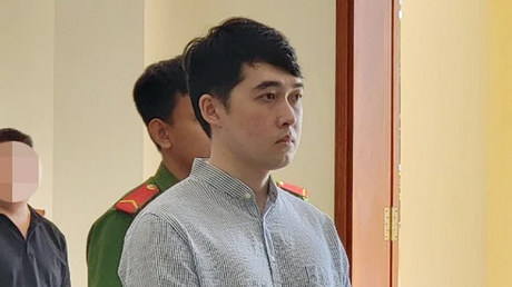 Lừa sinh viên mua hàng trả góp để chiếm đoạt tiền của công ty tài chính