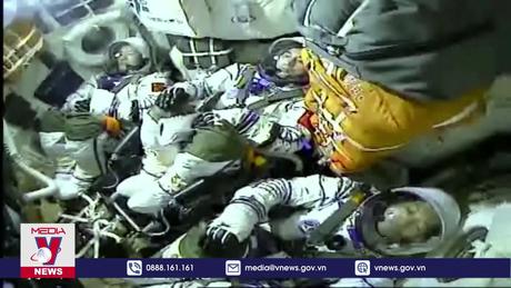 Trung Quốc phóng tàu vũ trụ Thần Châu-18