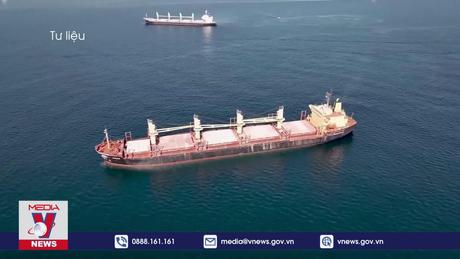 Anh bắn hạ tên lửa của Houthi trên Biển Đỏ