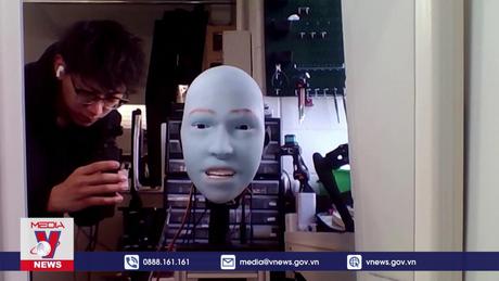 Robot AI bắt chước nụ cười của con người