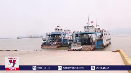 Bến phà ra Cát Bà vắng khách trong ngày đầu nghỉ lễ