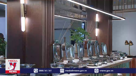 Người dân, doanh nghiệp tiết kiệm điện dịp nghỉ lễ