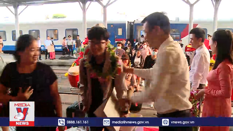 Tàu chất lượng cao từ Sài Gòn tới Đà Nẵng