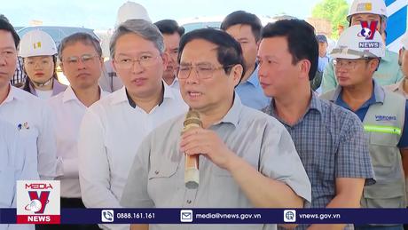 Thủ tướng kiểm tra thi công cao tốc ở Nam Trung bộ