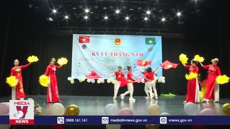 Kiều bào hòa chung niềm tự hào ngày thống nhất đất nước