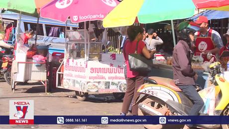 Giá cả hàng hóa Lào tiếp tục tăng cao